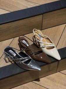 สไตล์ฝรั่งเศส รองเท้าส้นเตี้ยหัวแหลม ผู้หญิง ฤดูร้อน รองเท้าเดี่ยวเต้นรําผีเสื้อ ทันสมัย รองเท้าแตะพร้อมหัวเข็มขัดที่ข้อเท้า