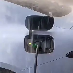Vỏ Chống Nước Trong Suốt Chống Bụi Chống Thấm Cho Cổng Sạc Xe Điện Ngoài Trời Bộ Bảo Vệ Cổng Sạc EV Từ Tính