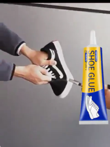 【600ml】10PCS Waterproof Shoe Repair Glue Portable Multifunctional Adhesive For Leather Sneakers And DIY Fixes Clear odor-free shoe fix glue is a high-strength flexible resin adhesive designed for repairing footwear.