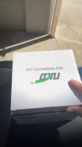 กระดาษทรายแปะมีรู กระดาษทรายกลมสีเหลือง 6นิ้ว 6รู 100แผ่น กระดาษทรายกลมหลังขนHongKong60