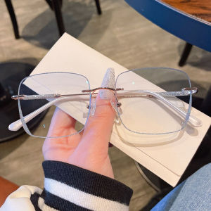 IMPALA LH5009W แว่นตาอ่านหนังสือแฟชั่นสำหรับผู้หญิงป้องกันแสงสีฟ้าคอมพิวเตอร์สไตล์แว่นตาไร้ขอบป้องกันรังสียูวีเลนส์ HD เลนส์สายตายาวแว่นสายตายาวขับเคลื่อน + 0 + 1.0 + 1.5 + 2.0 + 2.5 + 3.0 + 3.5 + 4.0