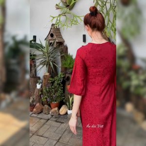 Áo dài cách tân dáng suông gấm màu đỏ đô đậm cao cấp sang trọng may sẵn