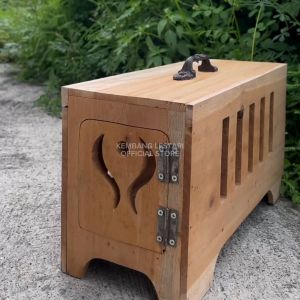 Box Kayu Sangkar Kandang Merpati dan Box Tas Burung Kayu: Solusi Ideal untuk Pintu Bermotif Kayu