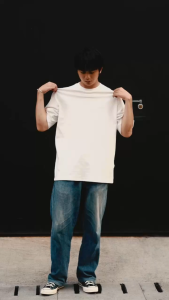 HEADS - Plain Logo Tee Black | Kaos Polos Lengan Pendek Pria/Wanita Heavyweight 16s