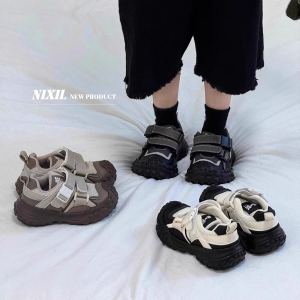 Childrens Sports Shoes Breathable Mesh Anti-slip Shock-absorption Mountain Climbing Shoes Large Head Design for Boys And Girls