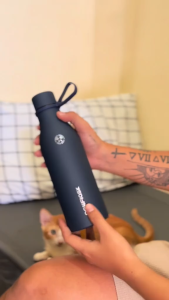 Peliflask 17oz/500ml Dual-Insulated Stainless Steel Water Bottle with Dual Temperature Locking Technology BPA-Free Leak-Proof Dishwasher Safe - New