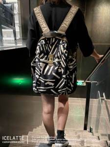 Large Capacity Oxford Cloth Womens Backpack Lightweight Fashionable Travel Bag Street Trend Dual-Shoulder Bag for Outing Travel