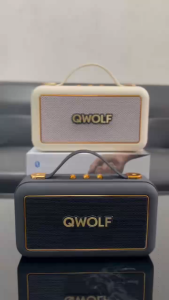 ลำโพงบลูทูธ รุ่น M32 กำลังขับ16W สามารถเชื่อมได้2ตู้ รองรับ AUX TF USB มีสายหิ้วพกพาง่าย เพิ่ม-ลดเสียงได้ ความจุแบตเตอรี่1200 mAh เลือกสีได้