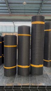 ตาข่ายพลาสติก ตา39x39cm (ความยาว ยกม้วน30m) ตาข่ายพลาสติกสี่เหลี่ยม พลาสติกตาข่าย plastic mesh ตาข่ายล้อมสวน ตาข่ายพลาสติก เล้าไก่ หลักไม้เลื้อย