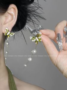 Oliver Green Pearl Drop Earrings Womens Fashion Versatile Butterfly Fringe Earrings Luxury Light Luxury Ear Jewelry