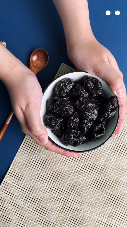 Big Nuts Pitted Prunes (Natural) 500g - Halal Certified