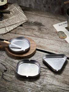 Retro Nostalgic Stainless Steel Ashtray Convenient Outdoor Living Room Metal High-End Feeling Personalized Creative Ashtray