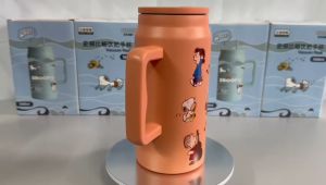 Vacuum Flask Snoopy Edition 1500ml with handle and straw