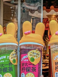 Large Capacity 1000ml Milk Tea Cup for Tea Shop And Hot Pot Restaurant Lemon Tea Cup with Sticker Injection Mould Plastic Cup