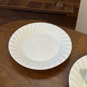 French Style Ceramic Dessert Plate Restaurant Quality Wave Edge Sweet Treats Dish Vintage Ruffle Trim Dinnerware round Shape