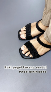 Sandal Wanita Tali Karet Terbaru Sendal Jelly Wedges Cantik Korean Style Porto Lady ZKS Hitam