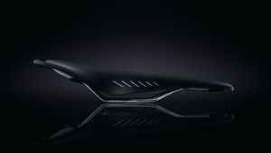 Fizik Saddle Road Arione k:ium Alcantara Black/Black (7014SXSD99640)