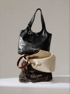 Champion | Large Capacity Oily Leather Look PU Tote Bag