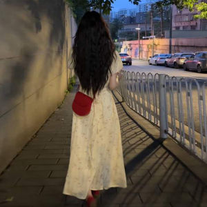 Karrar betsey | Tea Style French V-Neck Yellow Floral Short Sleeve Dress