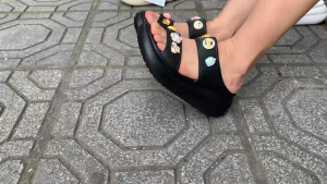 Dép quai ngang crocs chuẩn xịn chống hôi chân nhựa tế bào êm mềm bền đi mưa lội nước đi biển crocs band crush quai ngang màu đen