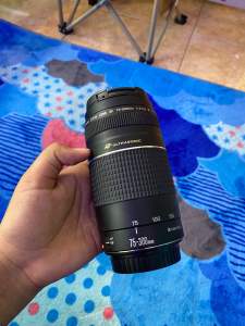 LENSA TELE CANON 75 300 MM MULUS COCOK BUAT FOTO SPORT LENSA TELE ZOOM CANON 75 300
