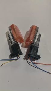 Bộ 2 Đèn Xi Nhan Sau Xe Máy Cub 82 Loại Đẹp