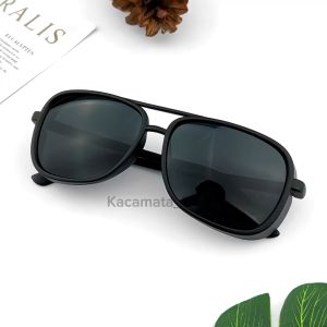 Kacamata Hitam Aviator Model Pilot Vintage dan Klasik