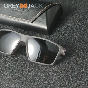 Grey Jack Kacamata Hitam Sunglasses Polarized Anti Silau UV400 Model Kotak Sporty Ringan TR90 Fashion Pria 3060