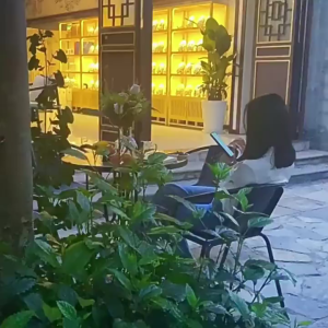 SOFTHOME 5 Pcs Outdoor Modern Table and Chairs Rattan Chairs Patio Waterproof Garden Leisure Open-air Balcony