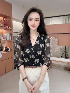 YUFUQING | เสื้อเชิ้ตแขนยาวคอวีพิมพ์ลายผีเสื้อสไตล์ฝรั่งเศสสำหรับผู้หญิงในช่วงฤดูร้อนปี 2025 เสื้อเชิ้ตแขนยาวทรงหลวมสบาย ๆ สำหรับใส่ไปทำงาน