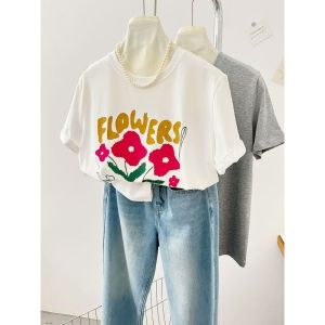 เสื้อยืดแขนสั้นคอตุ้มพิมพ์ลายโมดอลทรงหลวมสำหรับผู้หญิง เสื้อแขนสั้นทรงหลวมพิมพ์ลายดอกไม้ เสื้อผ้าทำงานสไตล์เกาหลี