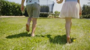 Smartplayonly รุ่น Super Fly แทรมโพลีนที่กระโดด 10 ฟุต 3 มม (ปลอดภัย เสริมพัฒนา สร้างความสูง) ระบบรั้วตาข่ายอยู่ด้านใน