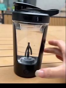 New fully automatic mixing cup electric shaker cup rechargeable mini portable coffee cup high-looking sports water cup