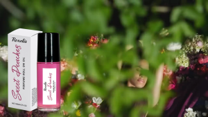 【Ready Stock】Roxelis  Perfume Roll On Oil Sweet Peaches Roller Fragrance Long Lasting Floral Peach Jasmine Scent For Women Daily Wear Work Date Party Travel Body Fragrance Perfume 30ml