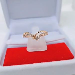 Cincin Vuji Wanita Aksesoris Fashion Awet Tahan Lama Anti Karat Cocok Untuk Harian G8-6A