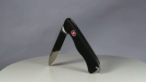 VICTORINOX Sentinel Ultra-Lightweight Large Locking Blade 0.8413.3 มีดพับ อเนกประสงค์