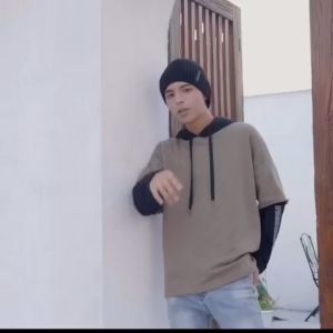 Topi Kupluk Beanie CLoxks Topi Musim Dingin Kupluk Pria wanita Beanie Lembut Berjajar COD