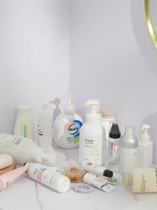 ecoco | Wall-mounted Suction Corner Shelf