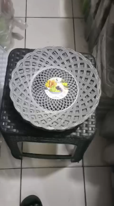 (isi 6 Pcs) Piring Anyam Rotan Plastik Silver/ Piring Rotan Prasmanan Praktis 3031