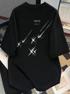 เสื้อยืดแขนสั้นผ้าฝ้ายพิมพ์ลายดาว INS เทรนด์โรแมนติกสำหรับผู้ชายและผู้หญิงในช่วงฤดูร้อน ทรงหลวม ใส่สบาย เสื้อยืดคอตตอน