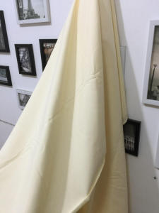 ผ้าเนื้อแน่นสีขาวเทา ผ้าพันโต๊ะงานแต่งงาน ผ้าพันด้านหลังงานศิลปะ ผ้าคลุมพื้นสำหรับงานถ่ายภาพ ผ้าลายสก็อต สีขาวเทา