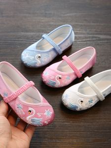 Handmade Childrens Hanfu Shoes Embroidered Dance Shoes Girls Ancient Beijing Ethnic Style Cotton Shoes Floral Pattern