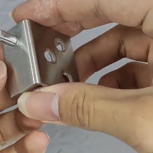 Sepasang Engsel Pivot Pintu Lemari Kayu Bahan Stainless Steel Engsel Tanam Putar Atas Dan Bawah