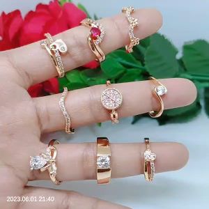 Cincin Perhiasan Aksesoris Lapis Emas & Titanium Xuping Tembaga