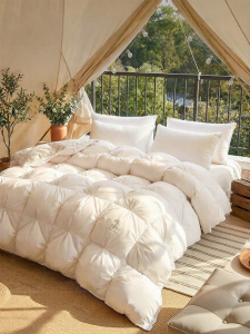 Wedding Down Quilt 95% White Goose Down Year-Round Use