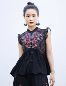 Ethnic style retro characteristic autumn womens vest embroidered sleeveless cardigan with silk and satin on the outside fashionable womens vest