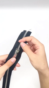 (5 cái) Đầu khóa kéo kèm khoen D răng 3 và răng 5 dùng cho dây kéo kim loại nylon phụ kiện handmade củ khóa H2240