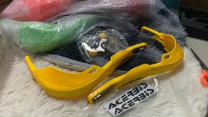 การ์ดแฮนด์ Acerbis ใช้ได้ทั้งแฮนด์อ้วน (28 มิล) และแฮนด์ผอม (22 มิล)(0207)