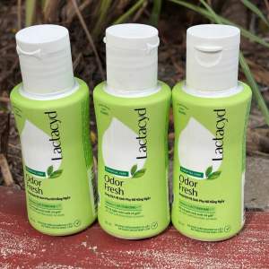 (Combo 3/5 chai 60ml)Dung Dịch Vệ Sinh Phụ Nữ Lactacyd Với Tinh Chất Thảo Dược 3 Màu Lựa Chọn
