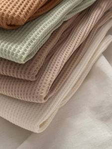 Atasan Tren Musim Dingin: Lotus Clothing Dalmi Cardigan & Korean Cardigan